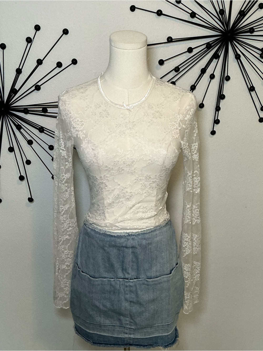 Rue21 White Lace Mesh Bell Sleeve Top Y2K Fairy Grunge Coquette Size Medium